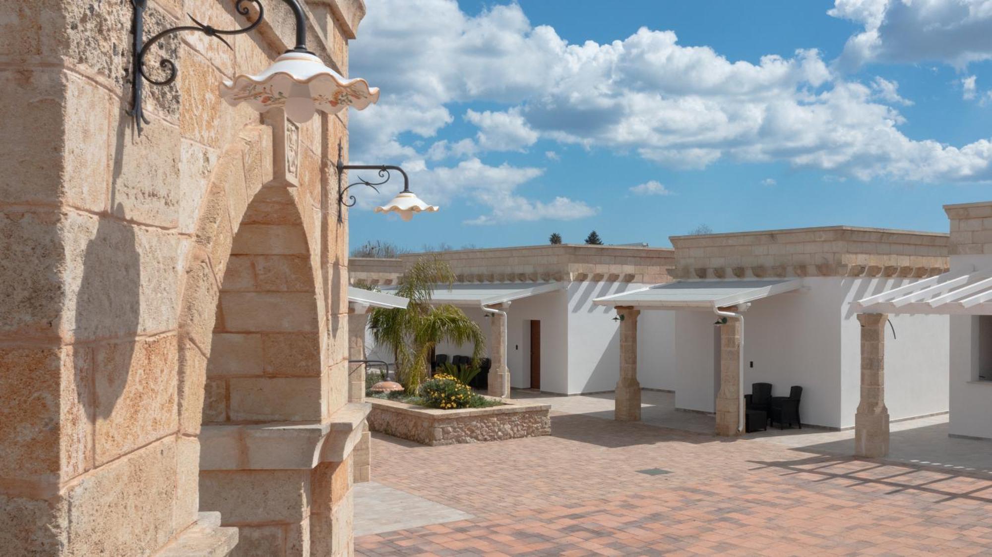 Borgo Specchia Natural Resort エクステリア 写真