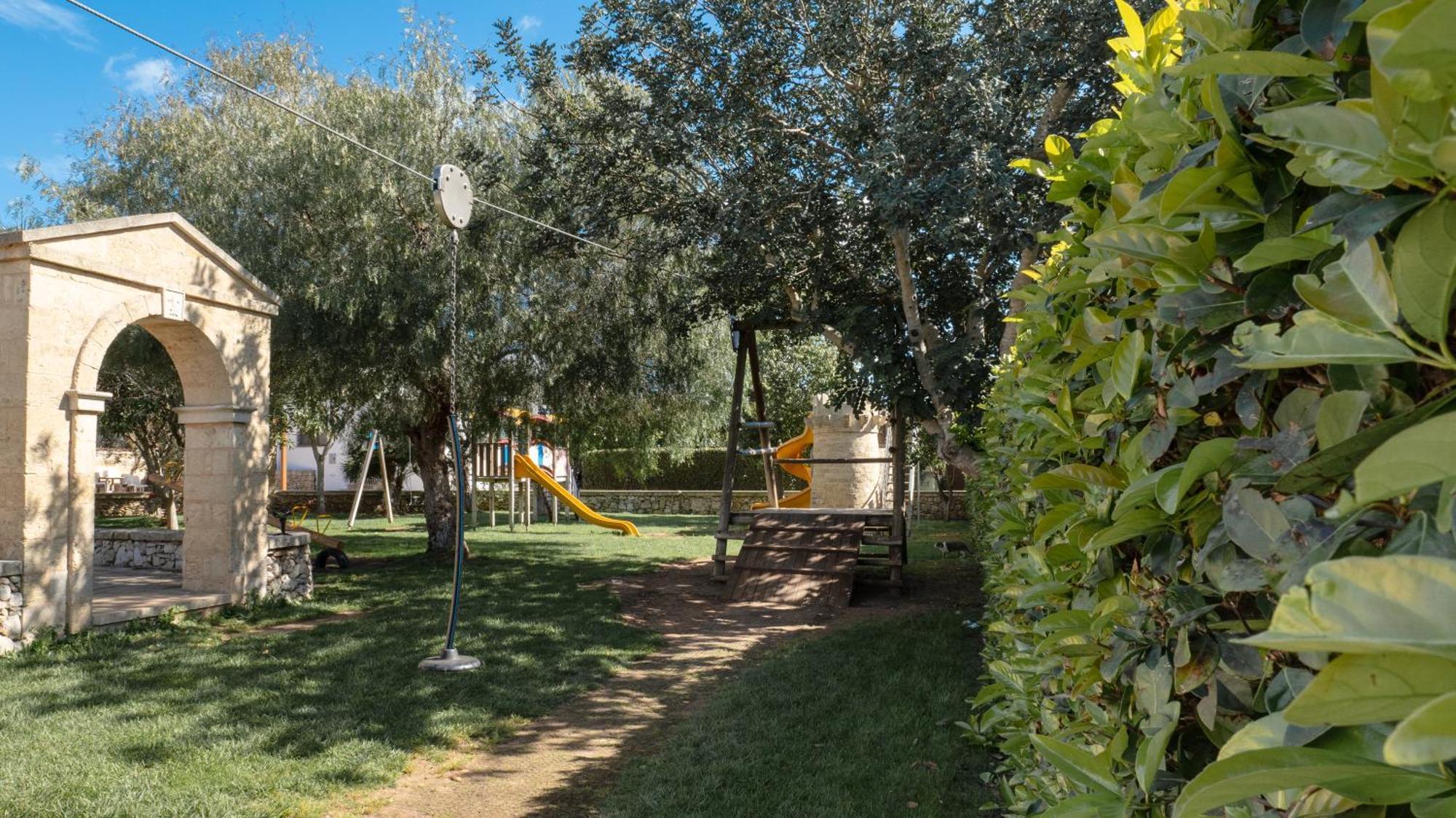 Borgo Specchia Natural Resort エクステリア 写真